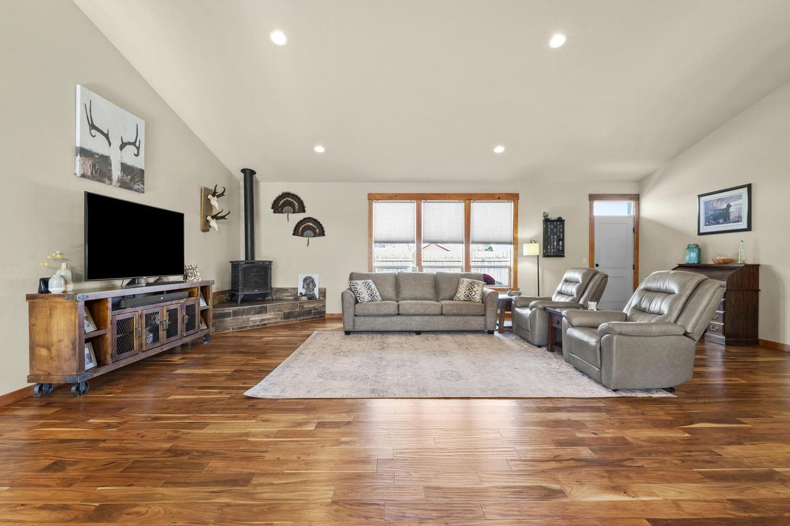 Photo of 220 28th 2 of 30