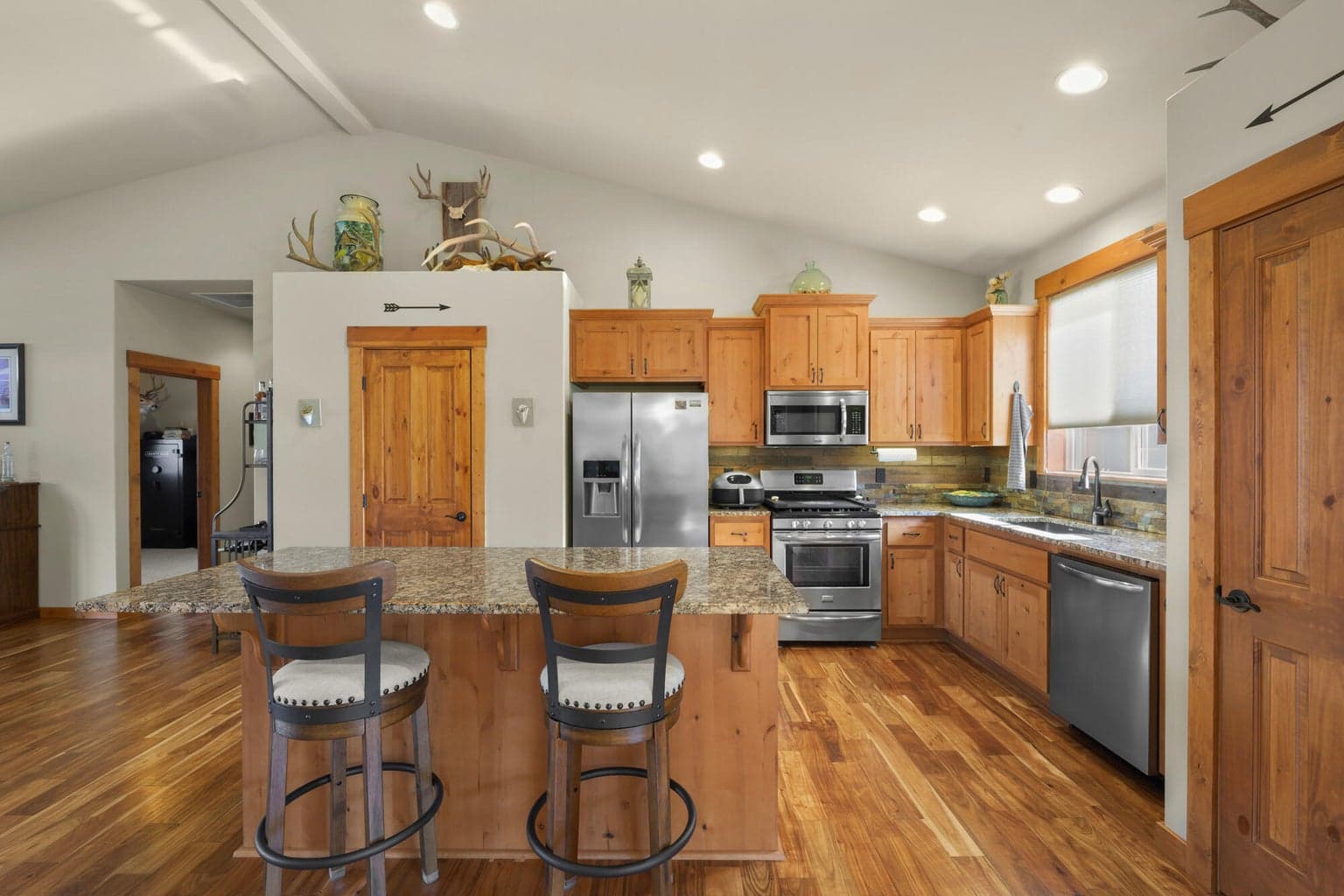 Photo of 220 28th 4 of 30