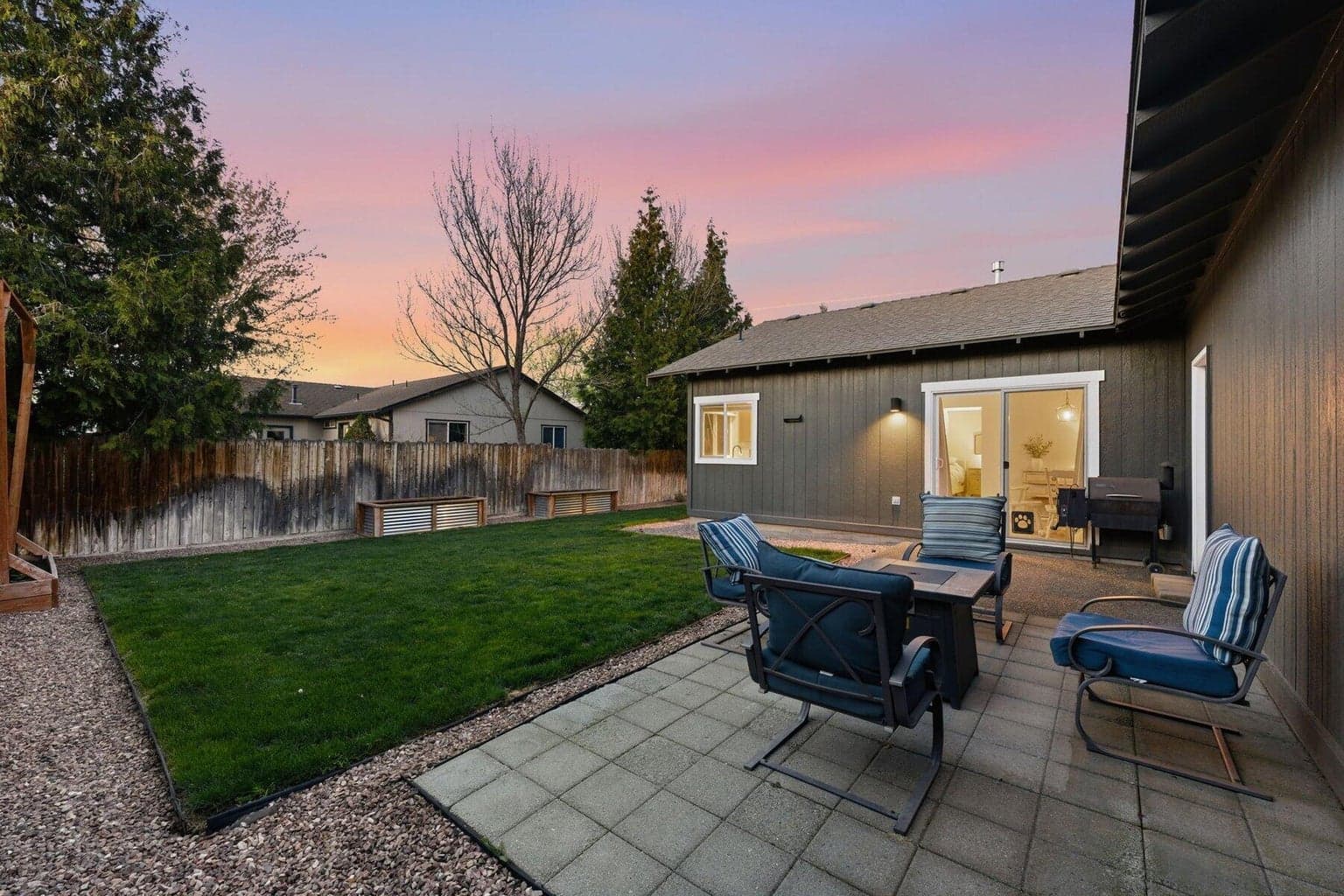 Photo of 2217 Cedar 2 of 43