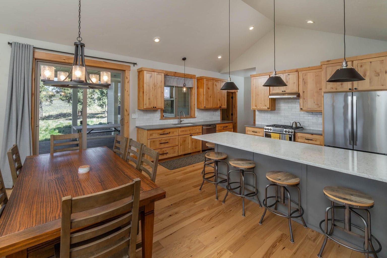 Photo of 7201 Johnson Creek 5 of 54