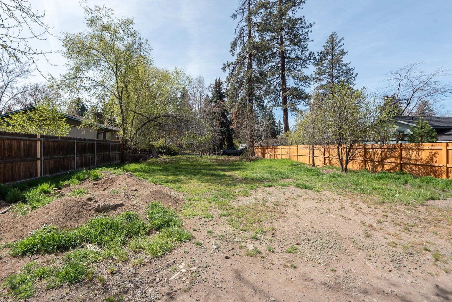 Photo of 642 Seward 5 of 28