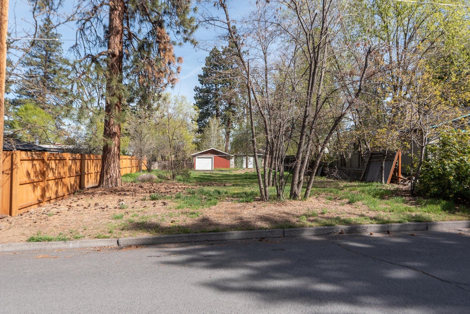 Photo of 642 Seward 1 of 28