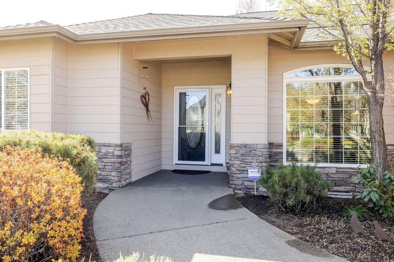 Photo of 2241 Pilatus 3 of 37