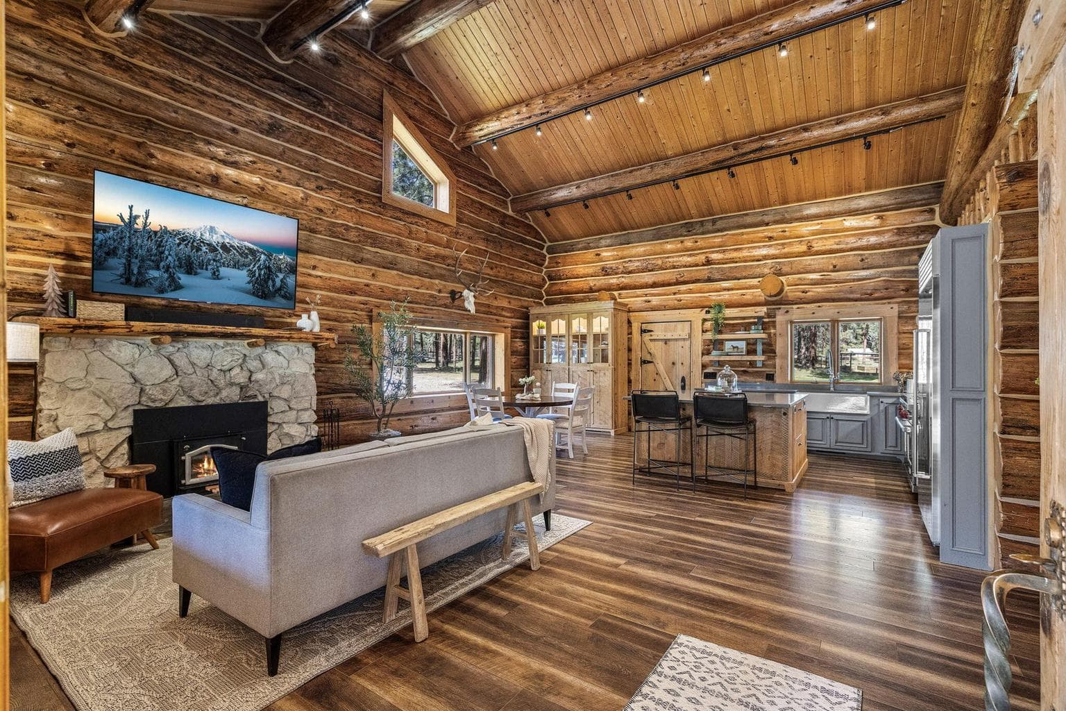 Photo of 69340 Deer Ridge 3 of 68