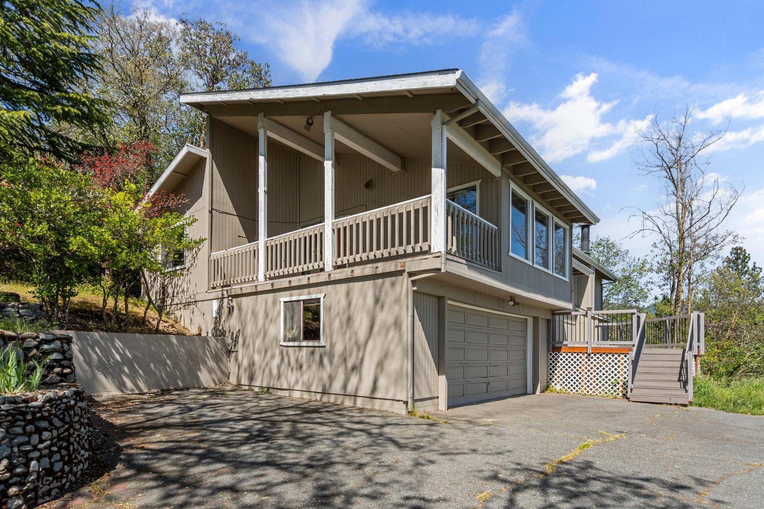 Photo of 1704 Sunview 2 of 30