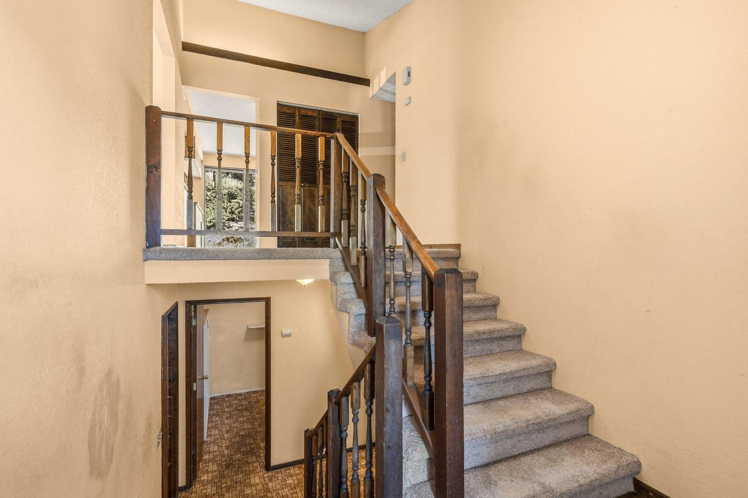 Photo of 1704 Sunview 5 of 30