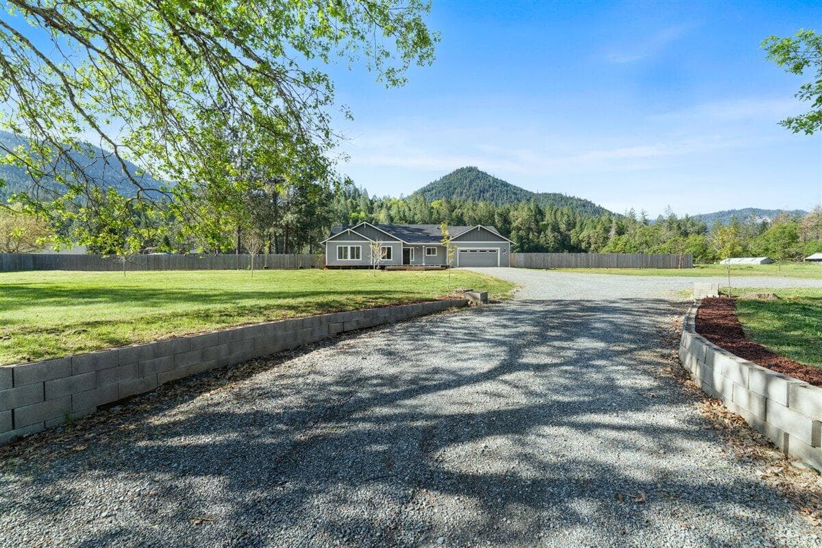 Photo of 2355 Fish Hatchery 2 of 37