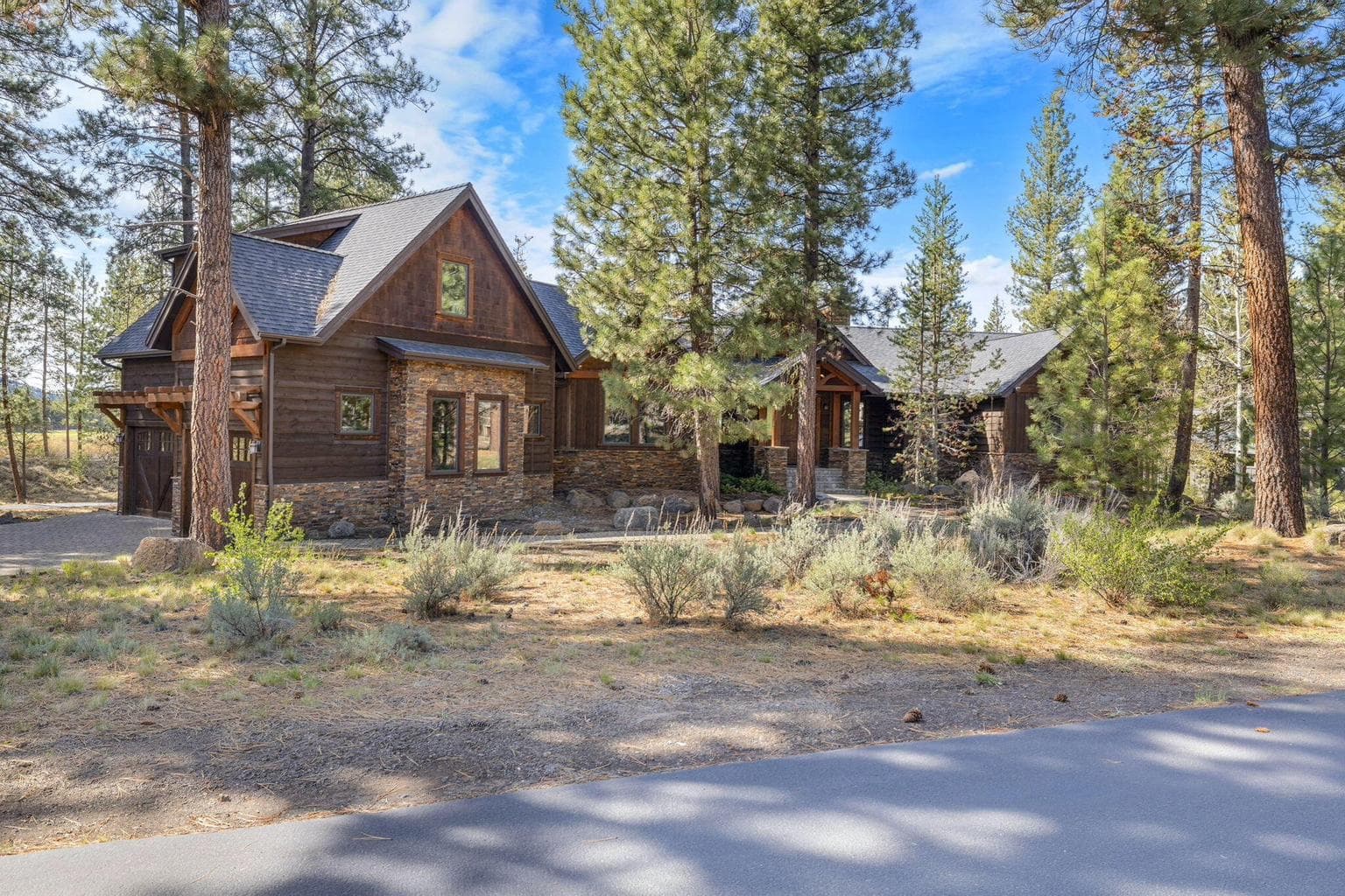 Photo of 56373 Trailmere 2 of 98
