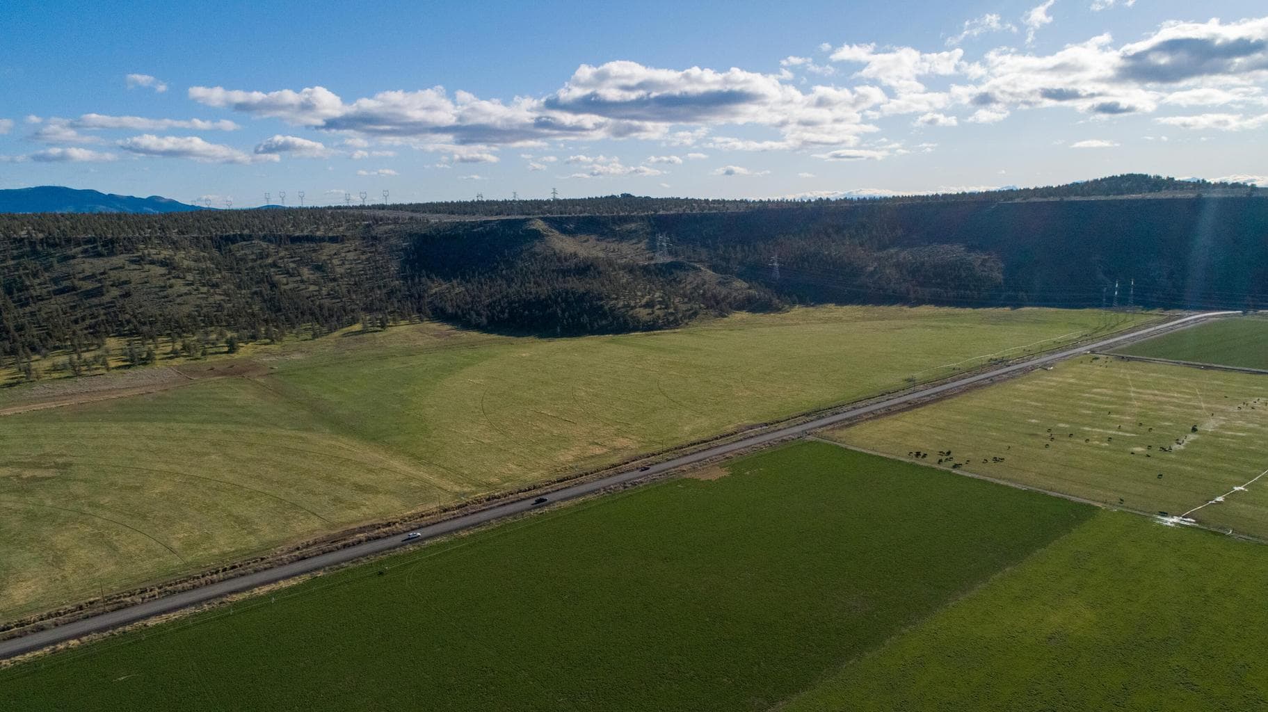 Photo of 1001 NW Oneil Highway 12 of 14