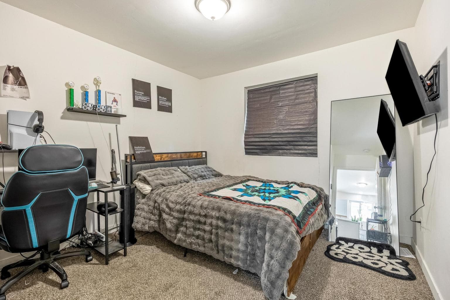 Photo of 745 SW Madison Street 11 of 25