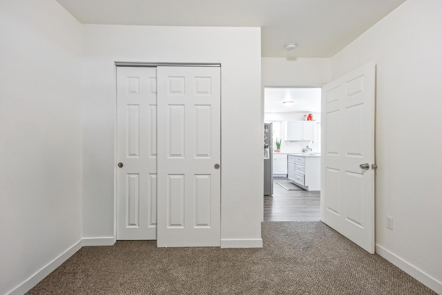 Photo of 745 SW Madison Street 14 of 25