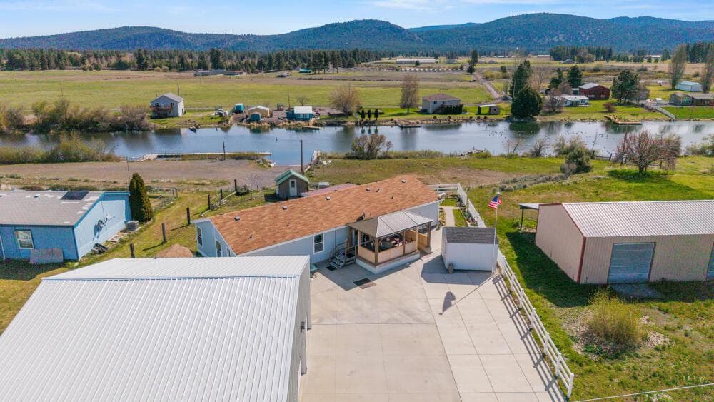 Photo of 32315 Modoc Point 3 of 71