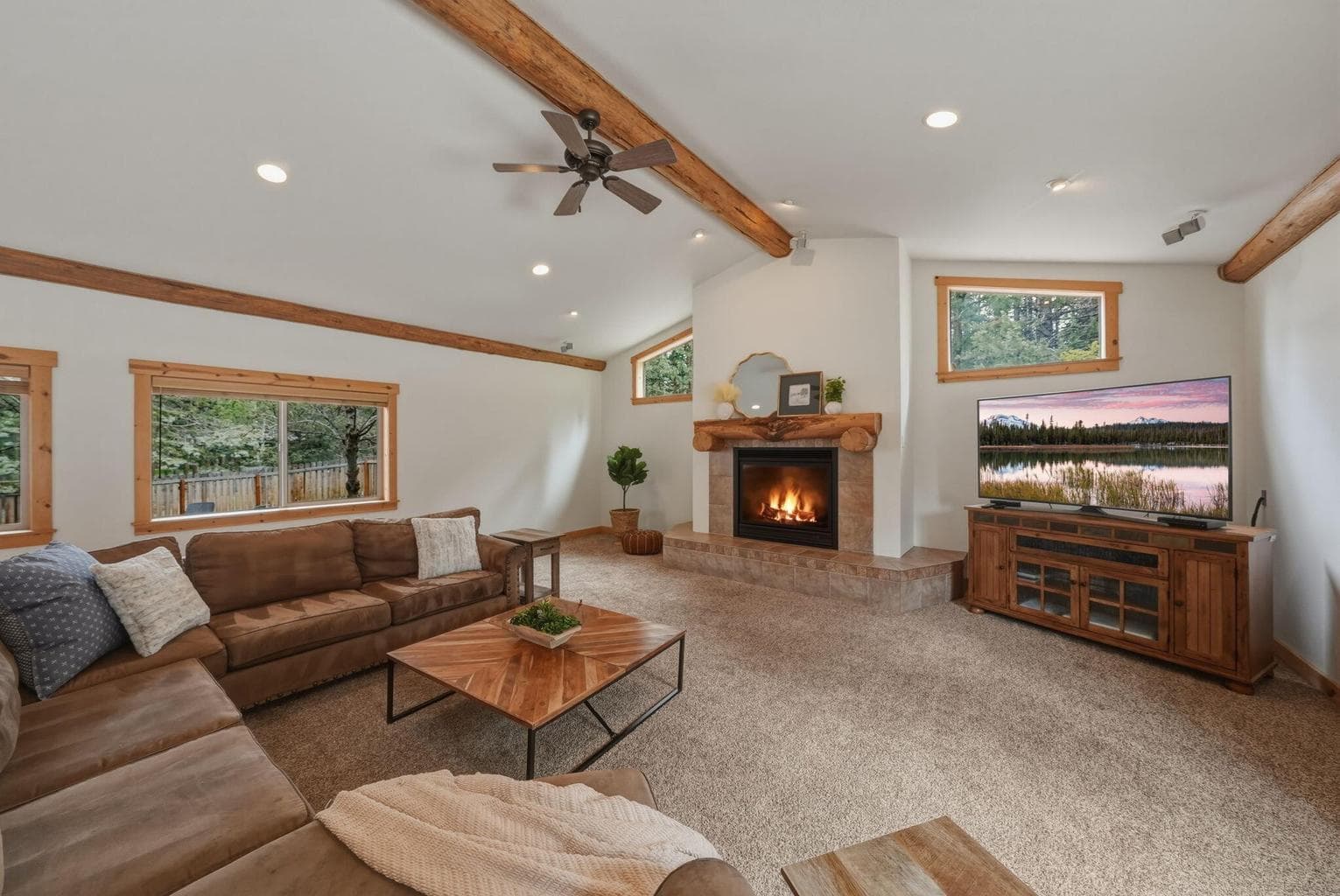 Photo of 63375 Saddleback Drive 24 of 81