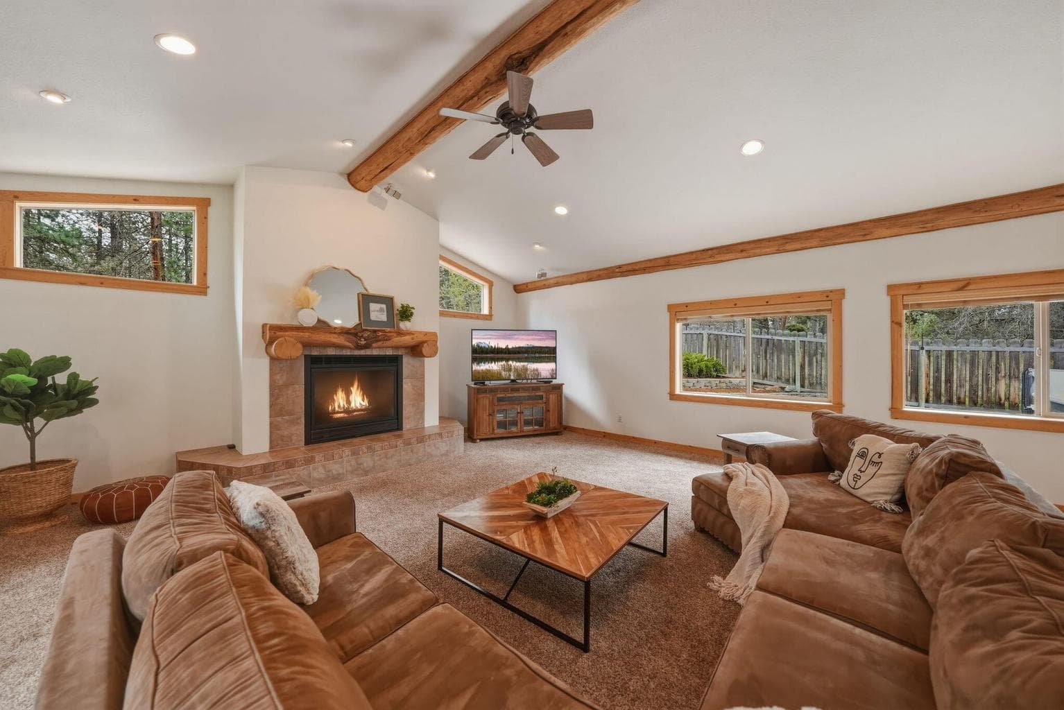 Photo of 63375 Saddleback Drive 26 of 81