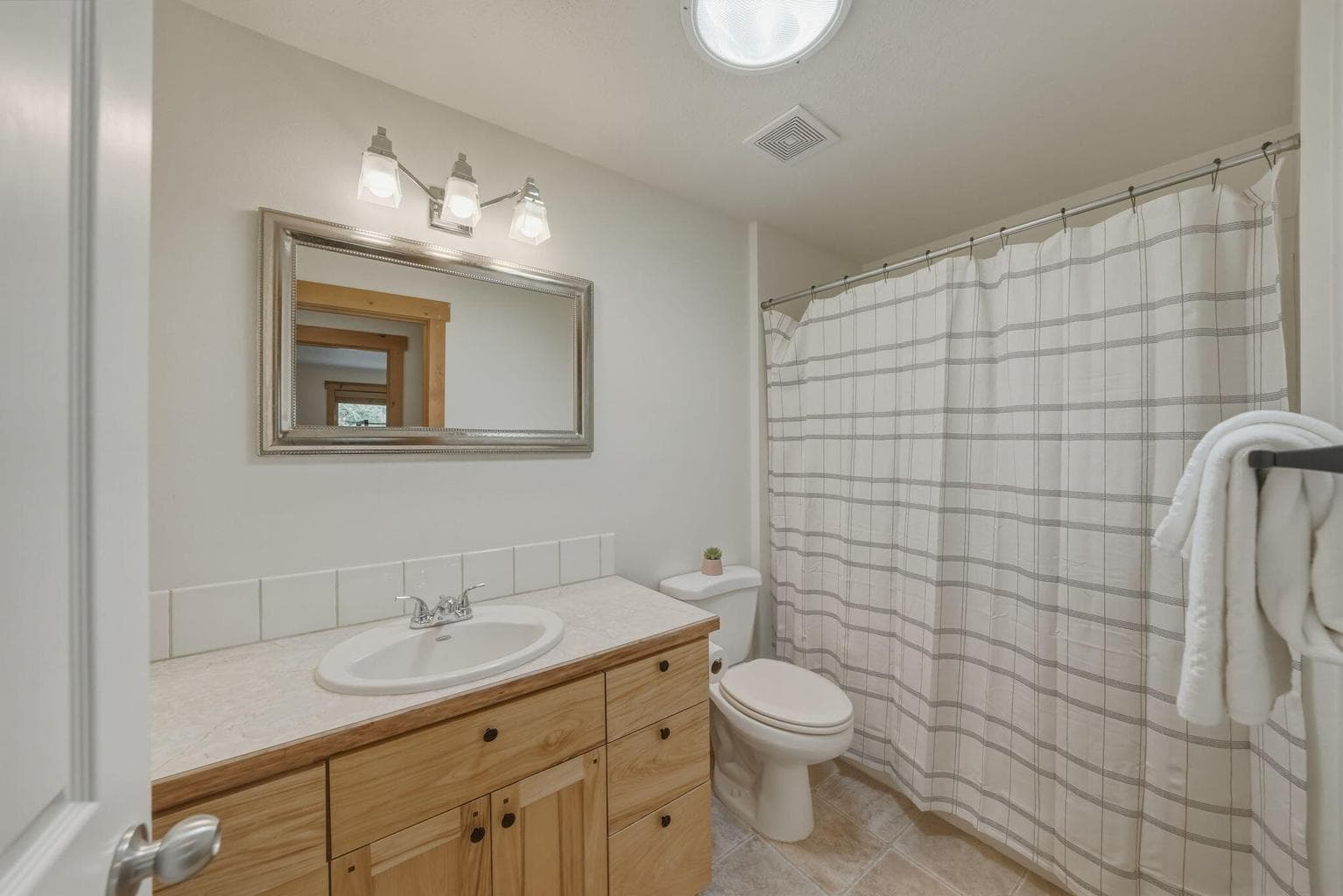 Photo of 63375 Saddleback Drive 42 of 81