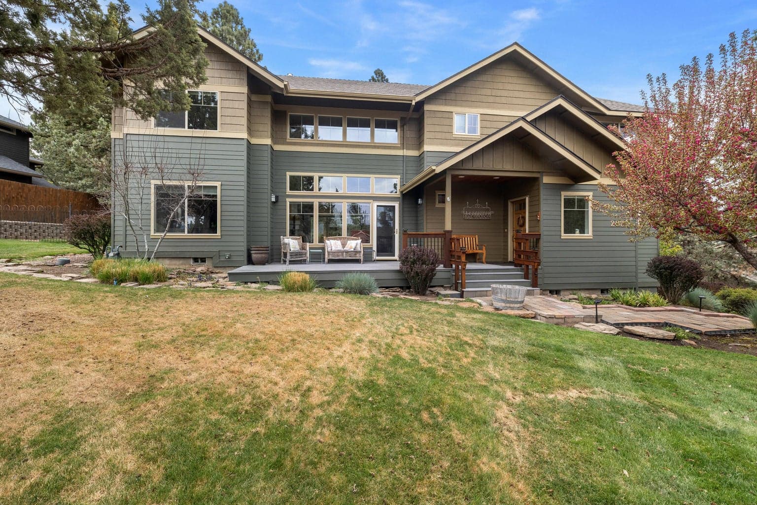 2832 Polarstar, Bend, 97703