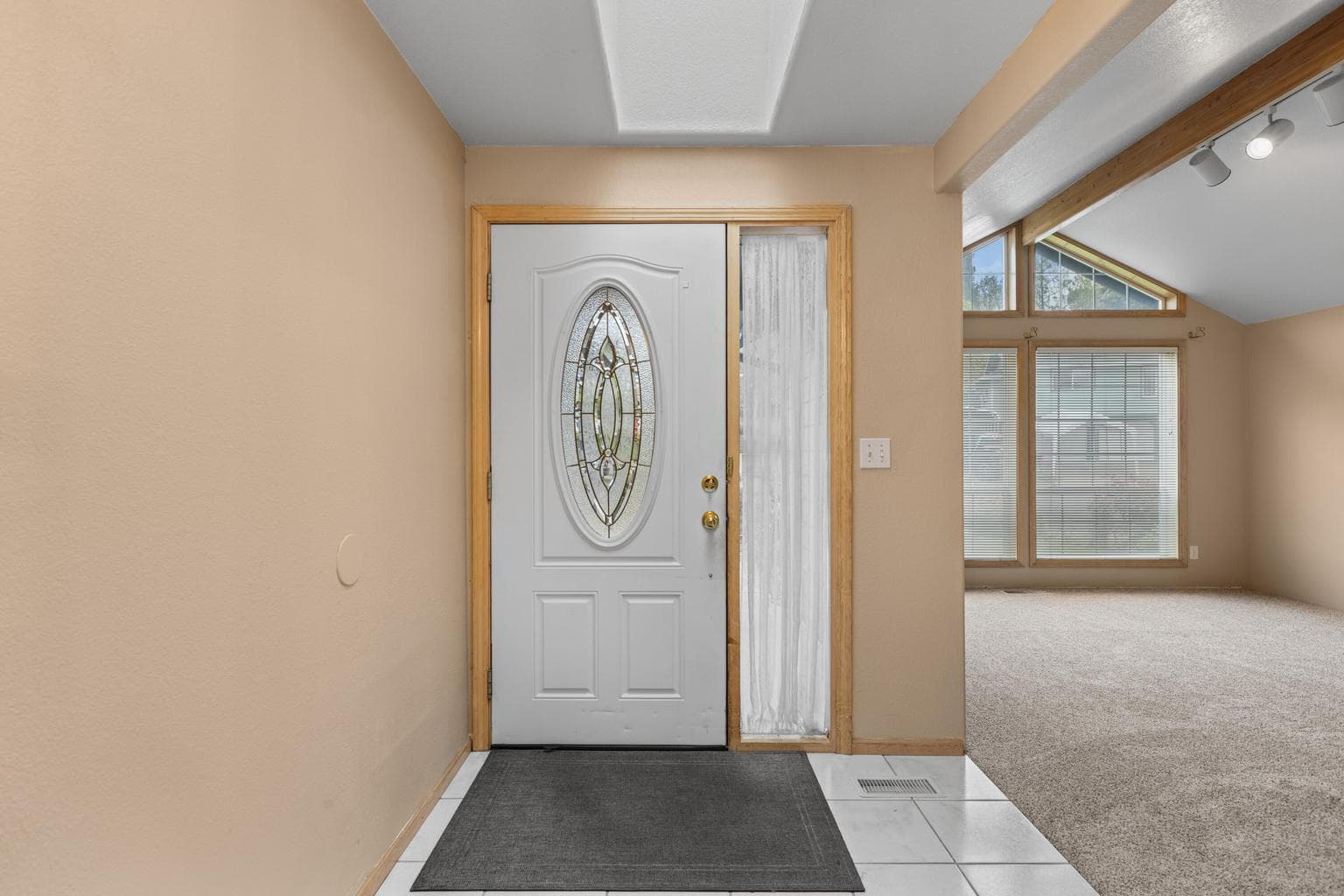 Photo of 2495 Loma Vista 4 of 56