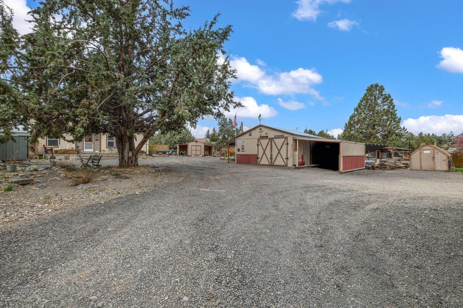 Photo of 7944 Sandy 2 of 57
