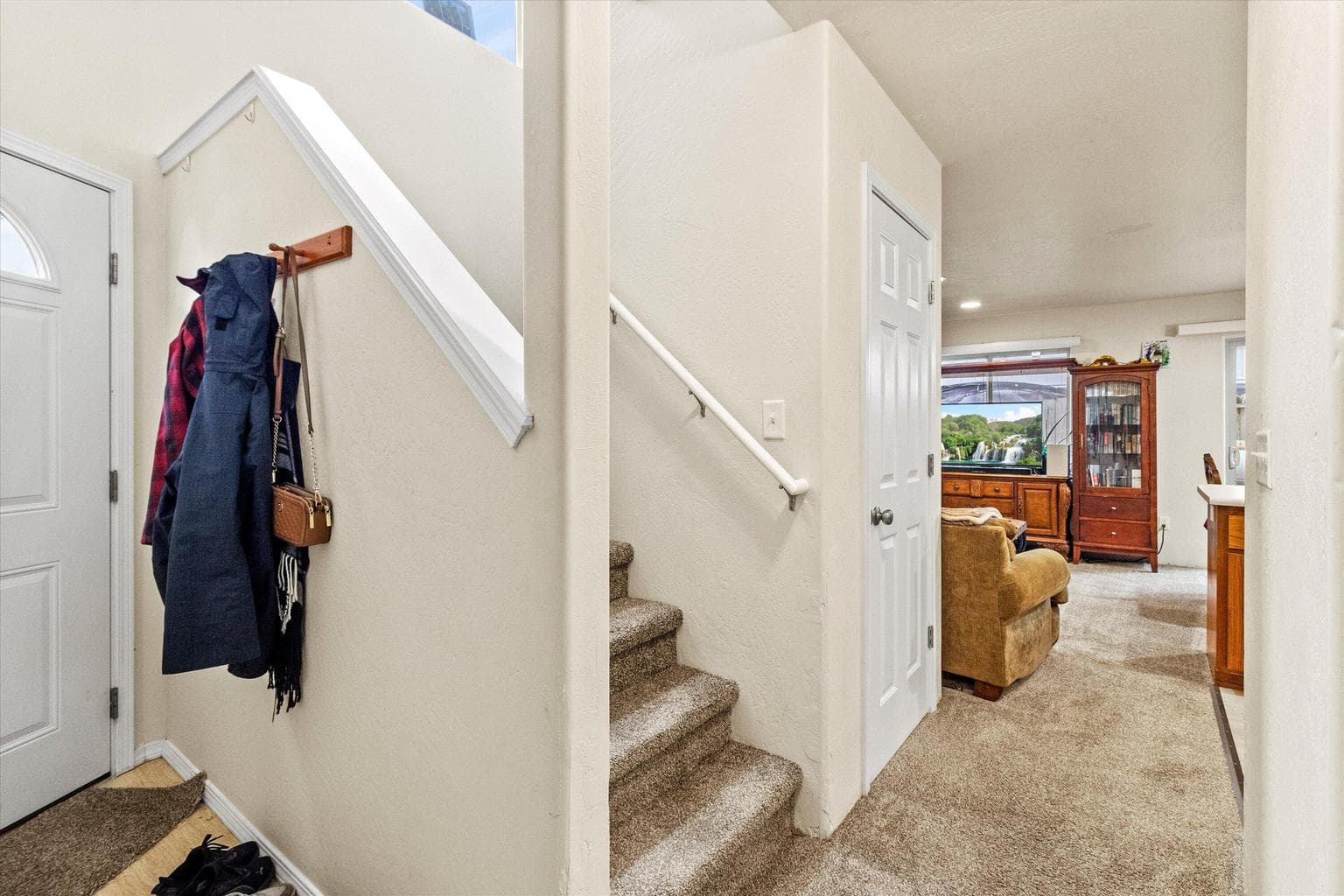 Photo of 1297 Clearsprings 4 of 25