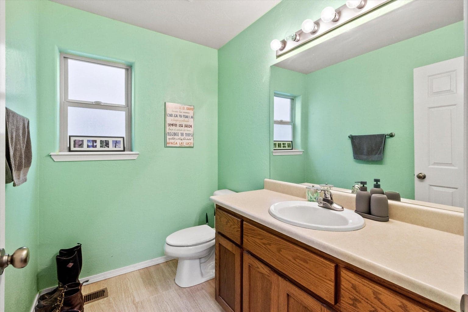 Photo of 1297 Clearsprings 5 of 25