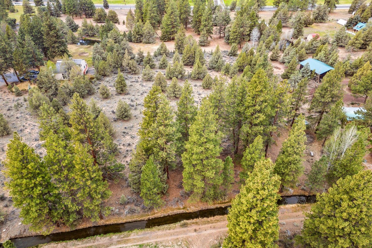 Photo of 60570 Billadeau 5 of 20