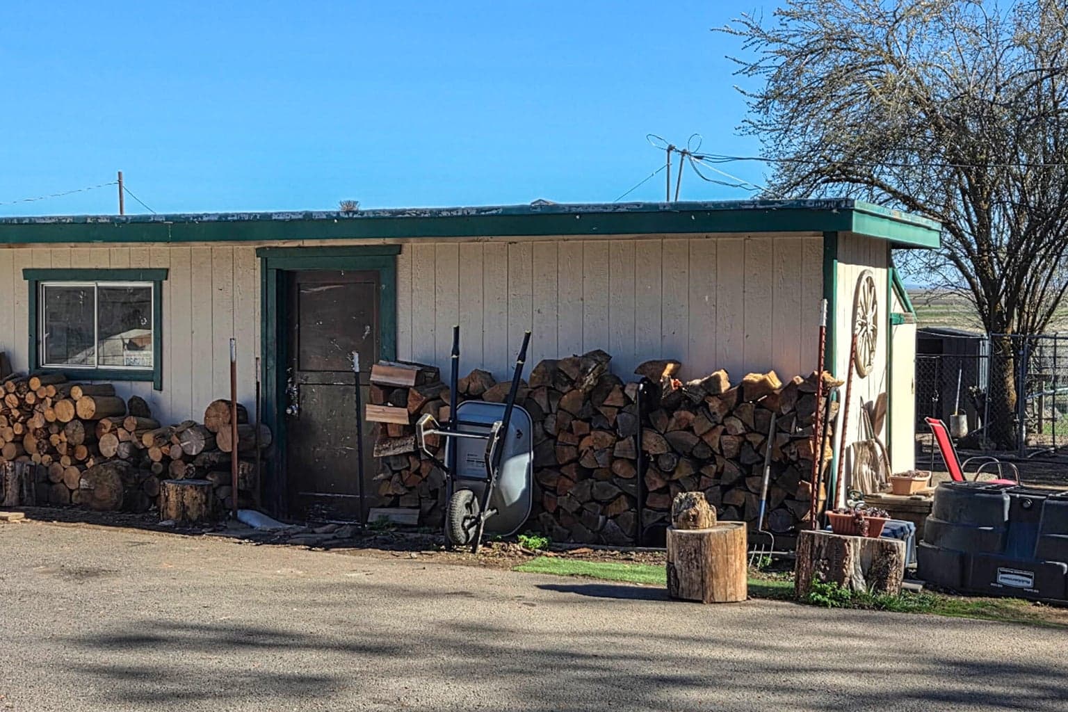Photo of 10852 Oregon 66 5 of 28