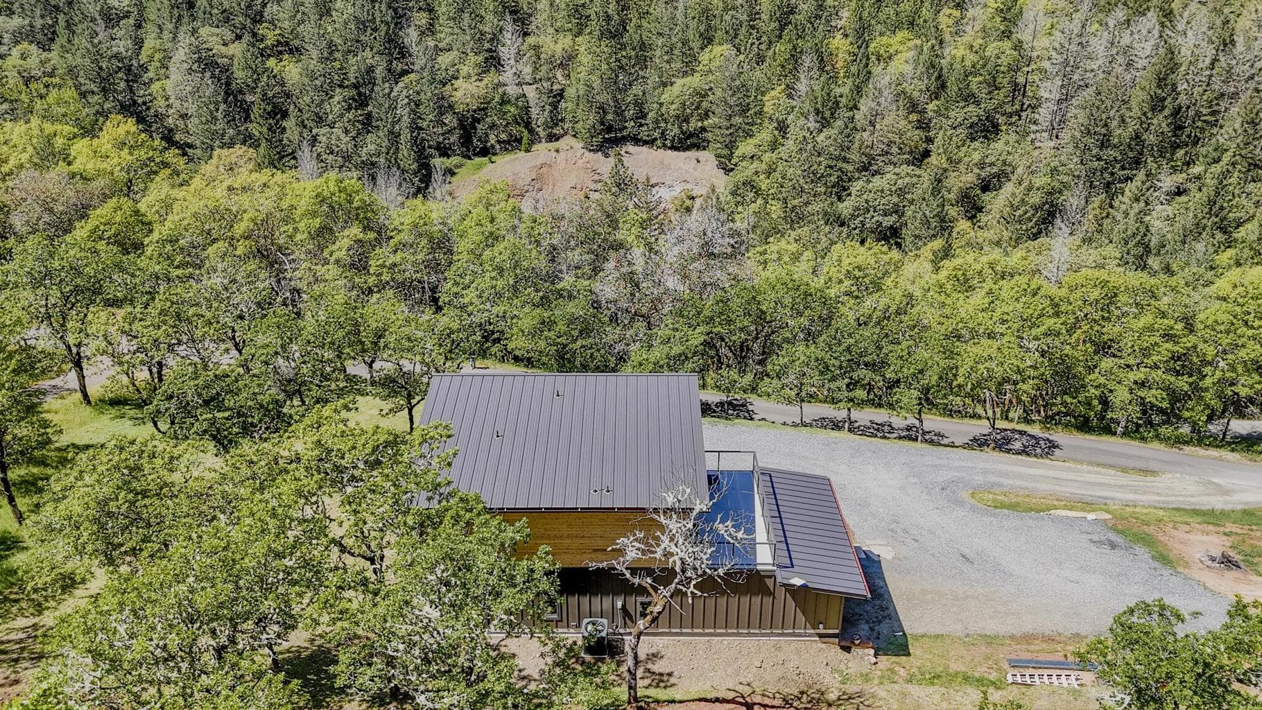 Photo of 1545 Hwy 238 5 of 43