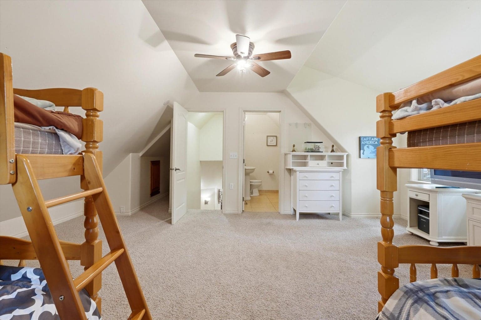 Photo of 17179 Island Loop Way 32 of 48