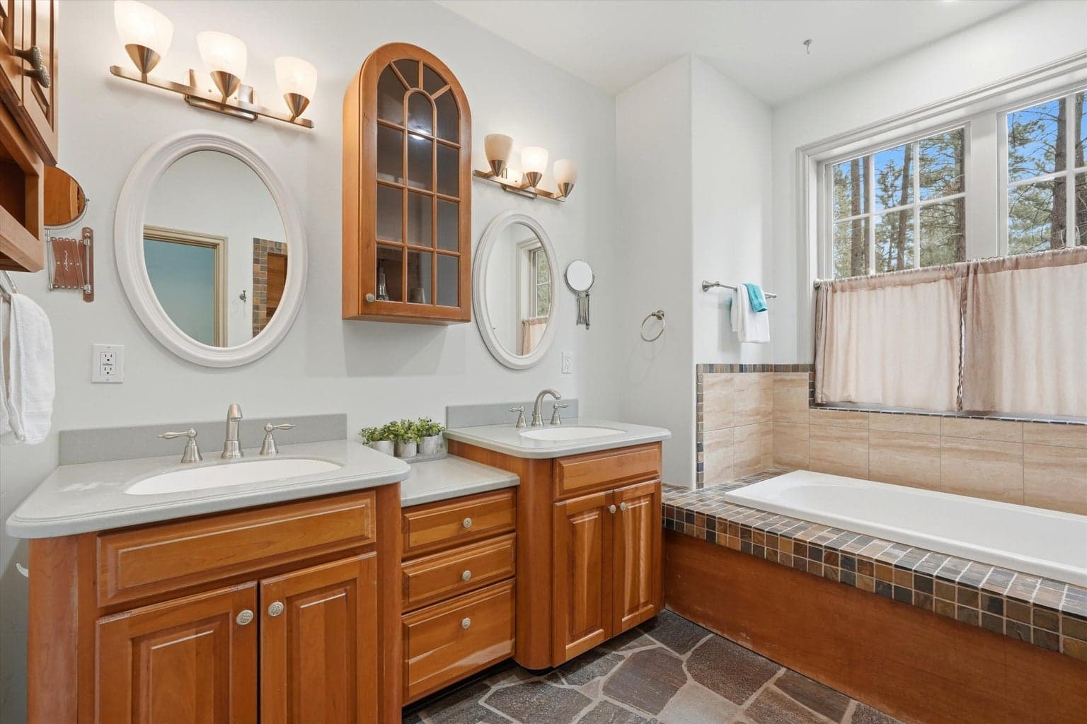 Photo of 17179 Island Loop Way 25 of 48