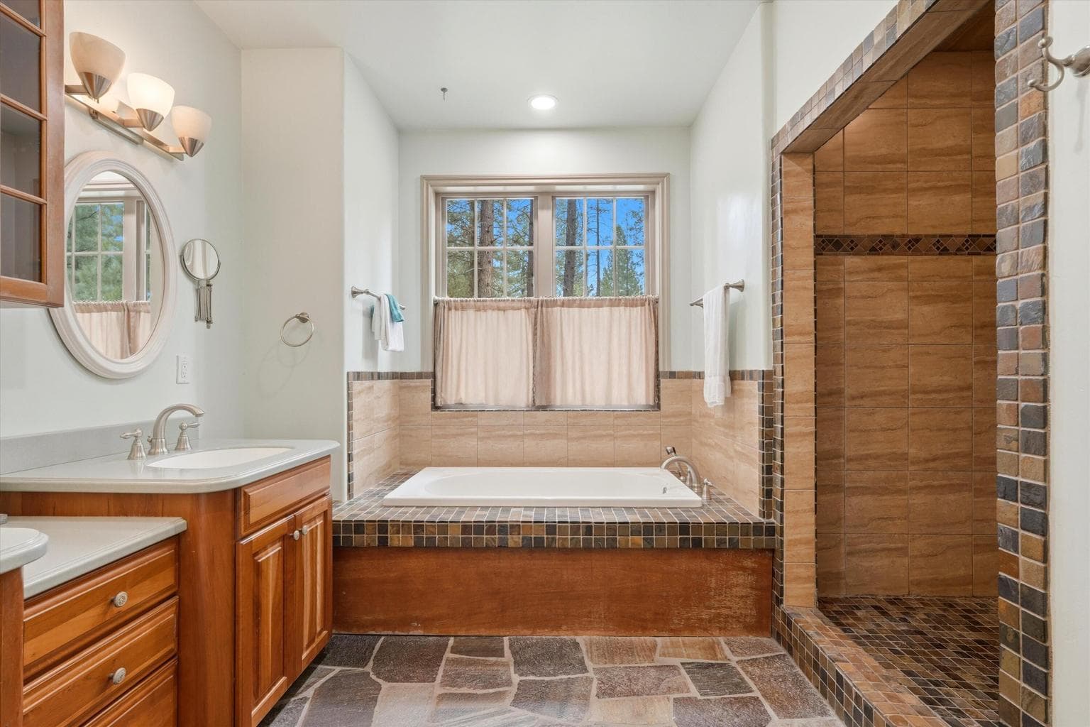 Photo of 17179 Island Loop Way 26 of 48