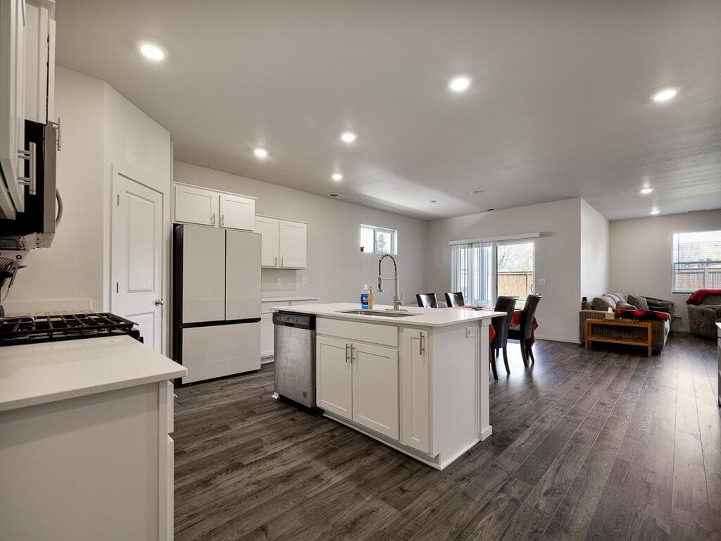Photo of 5229 Amberview 3 of 21