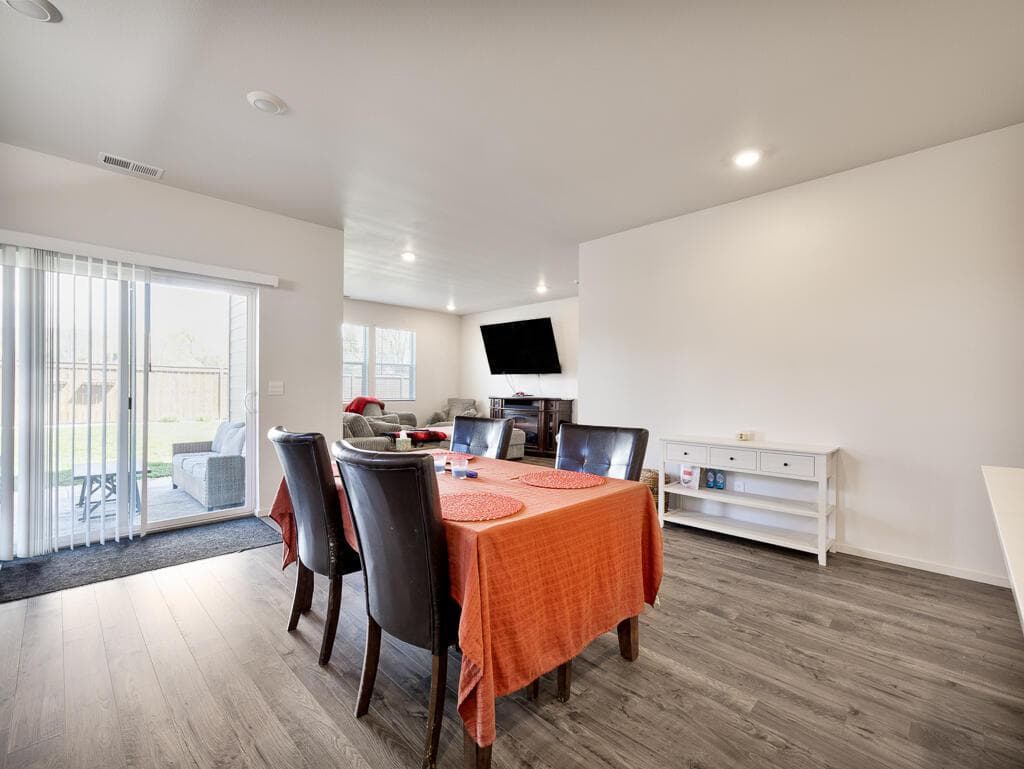 Photo of 5229 Amberview 5 of 21