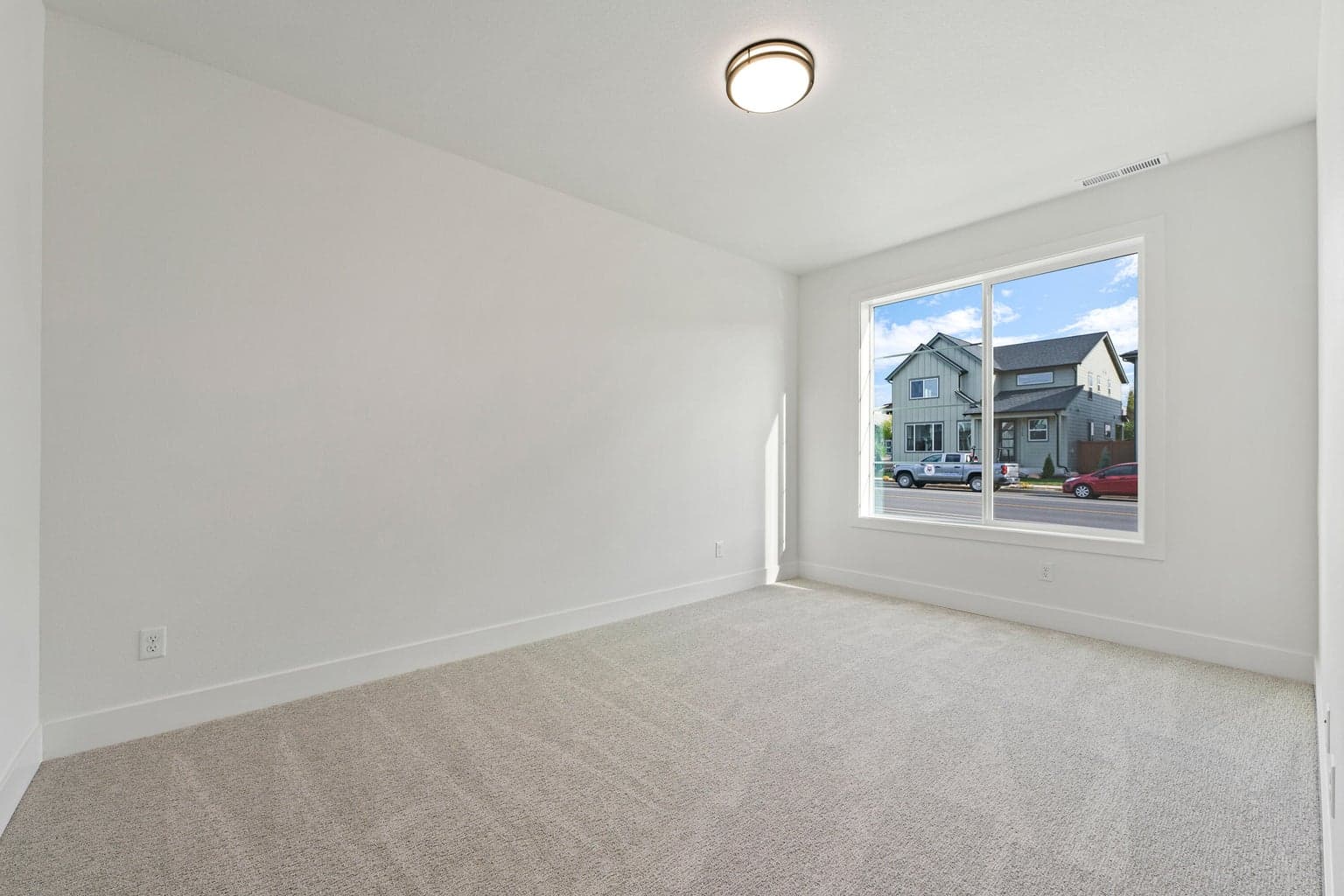 Photo of 21158 NE Beall Drive 15 of 32