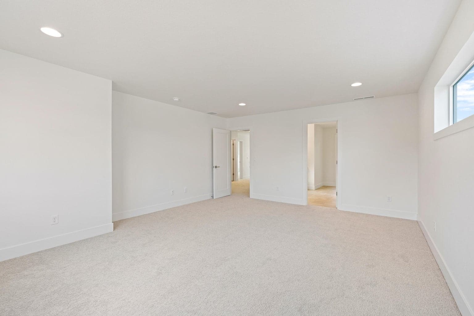 Photo of 21158 NE Beall Drive 20 of 32