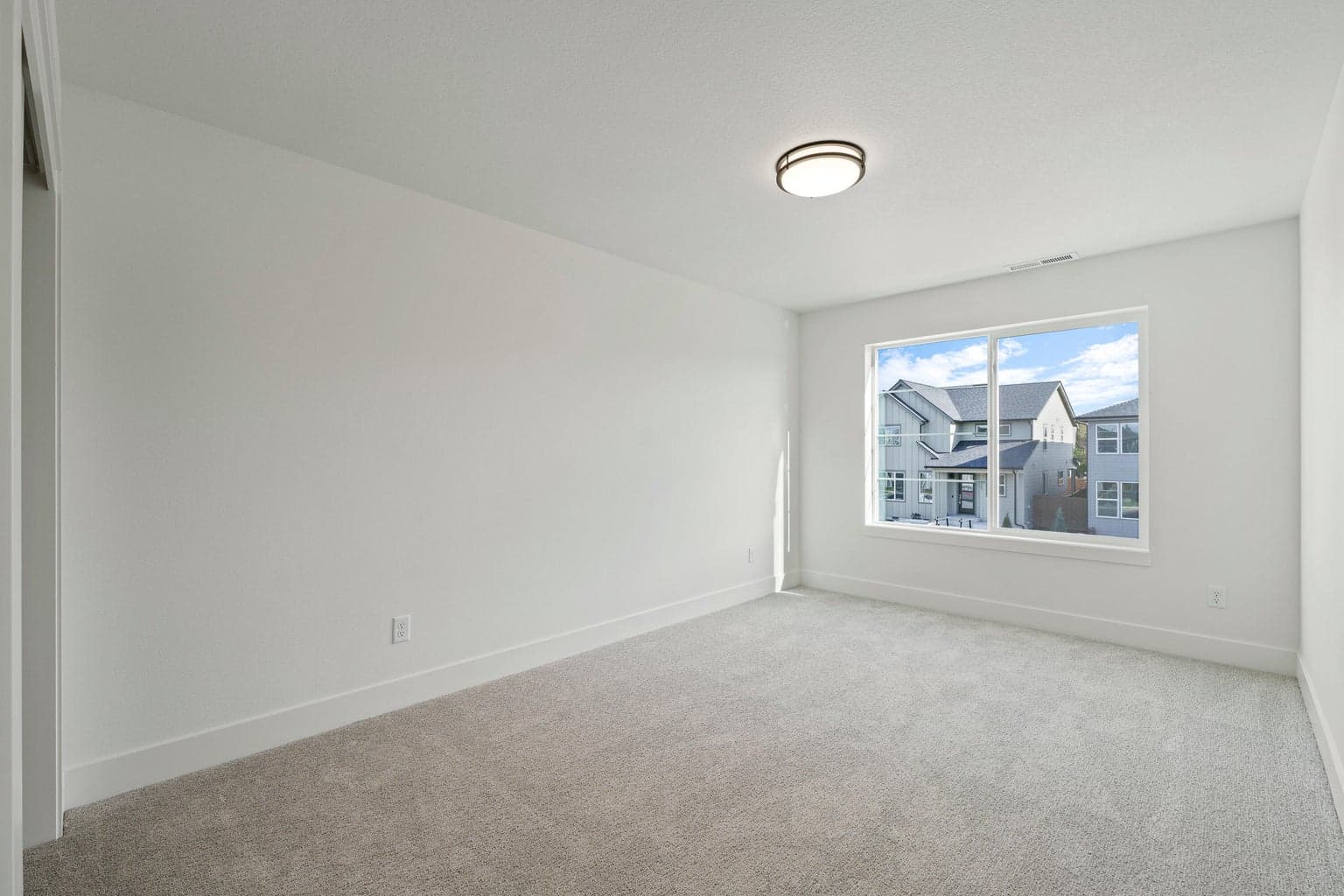 Photo of 21158 NE Beall Drive 25 of 32