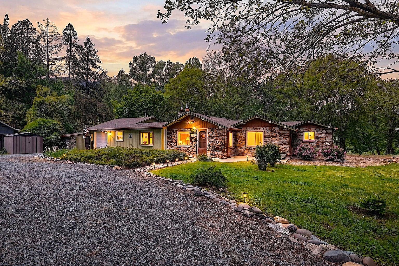 8720 Rogue River, Grants Pass, 97527