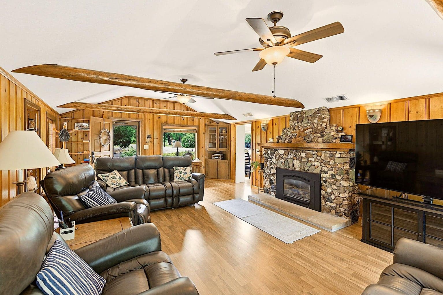 Photo of 8720 Rogue River 5 of 51
