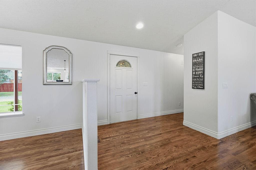Photo of 4260 Oneil 5 of 51