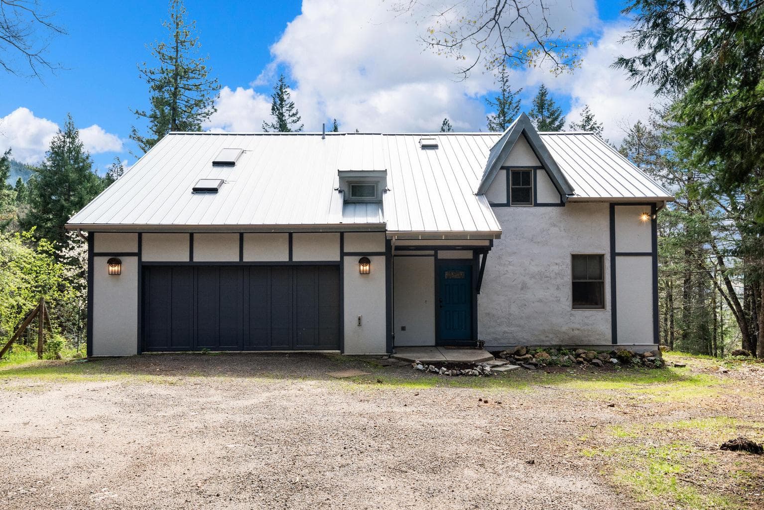 Photo of 827 Tyler Creek 2 of 32