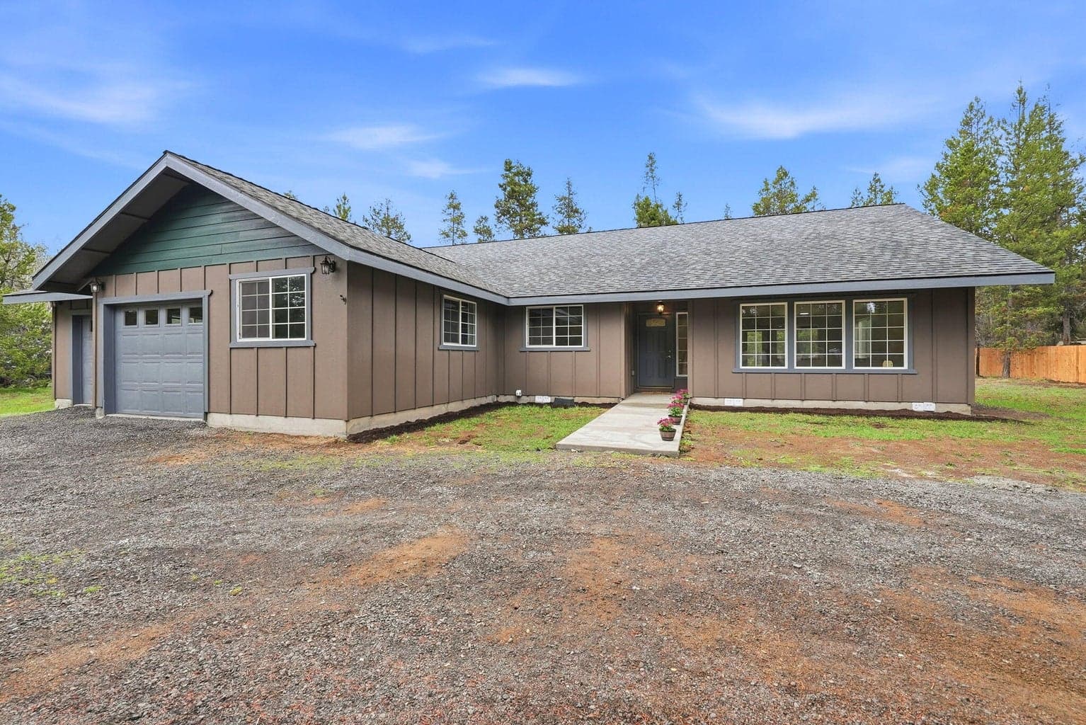 Photo of 15905 Pine 5 of 44