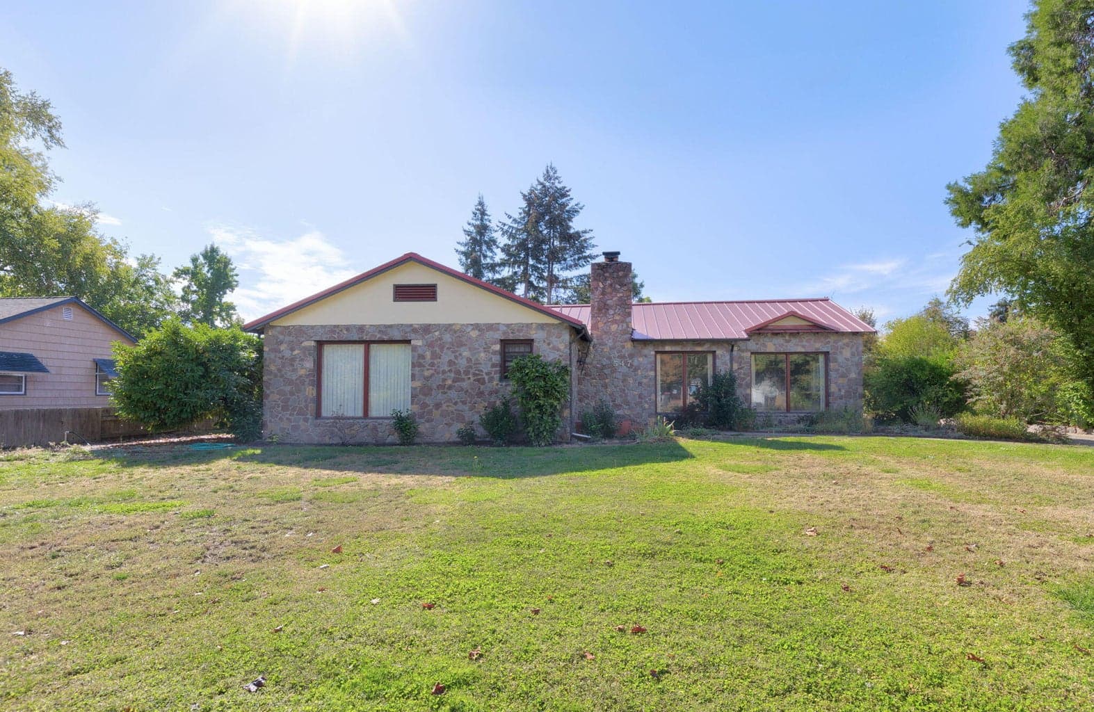 Photo of 547 Oakdale 2 of 56