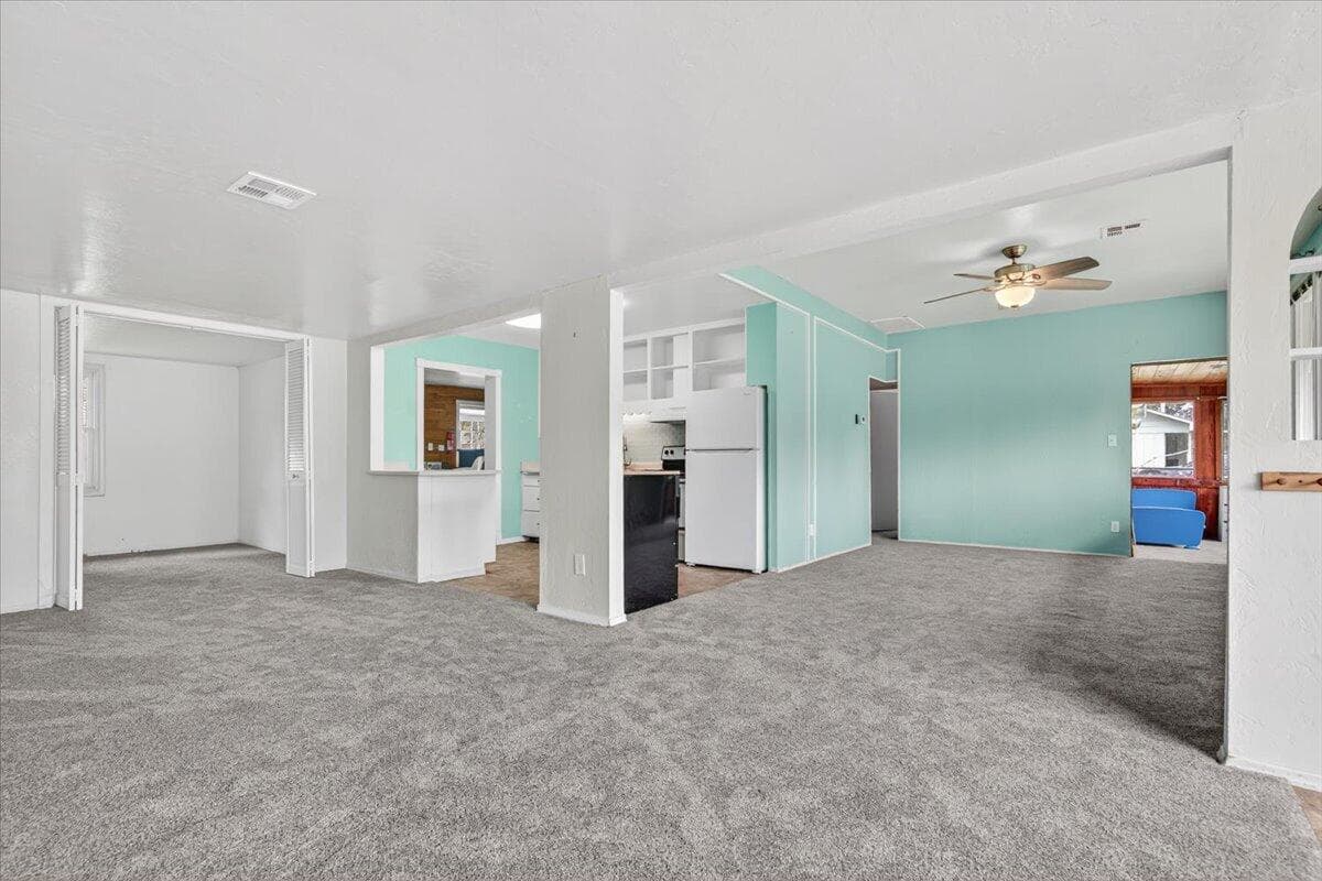 Living Areas & Kitchen