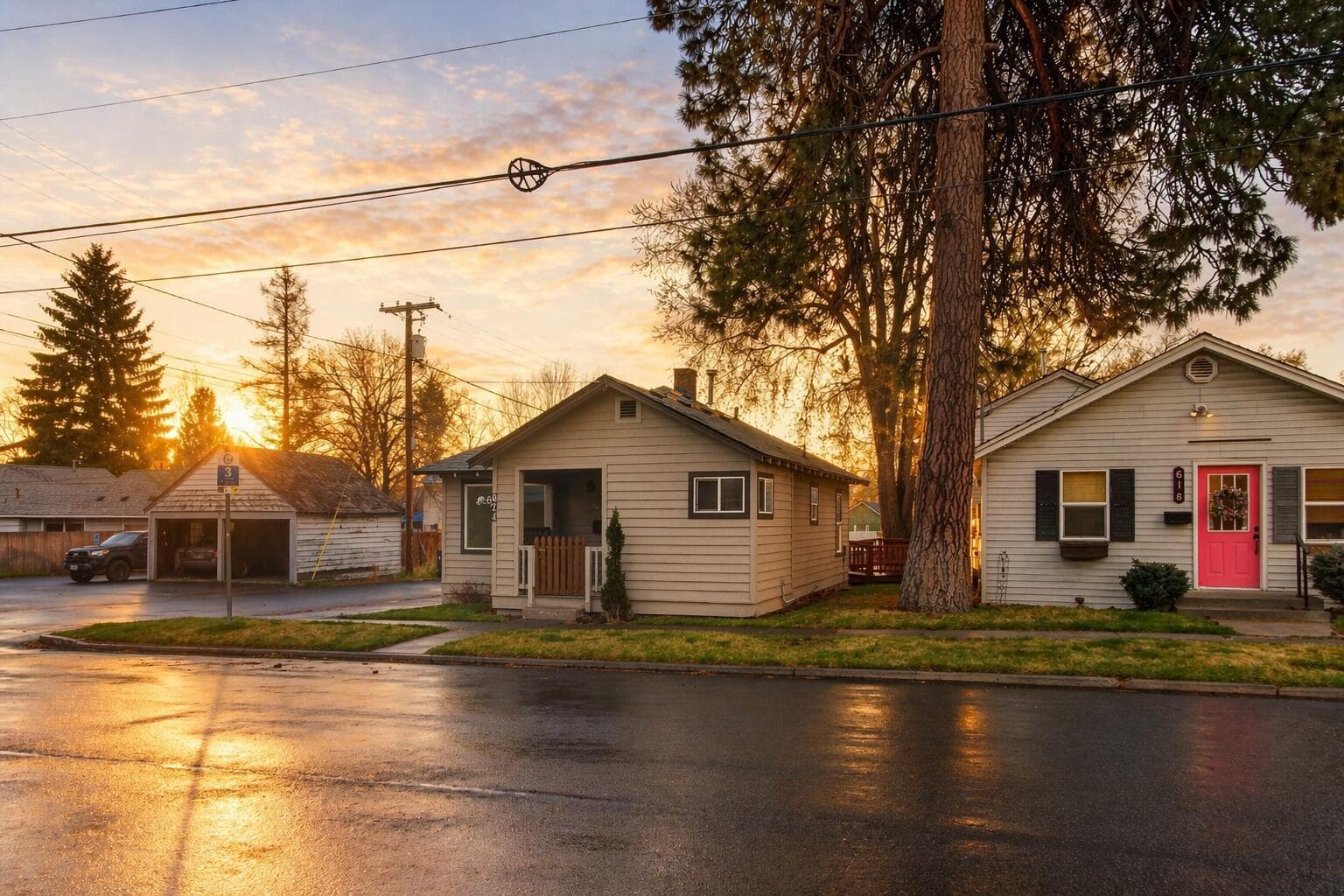 Photo of 624 Hill 2 of 33