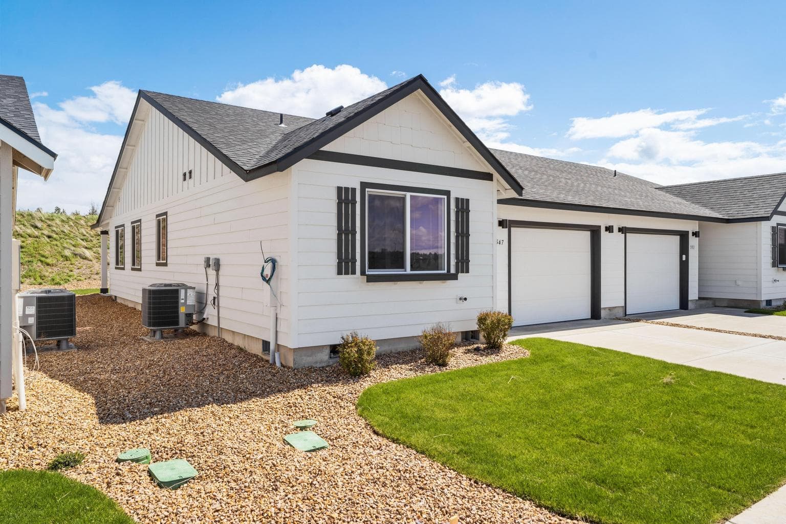895 Starview, Madras, 97741