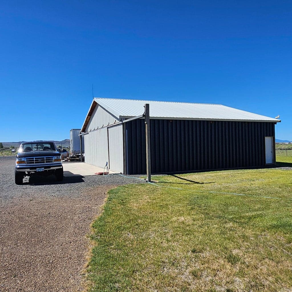 40'x40' Airplane hangar
