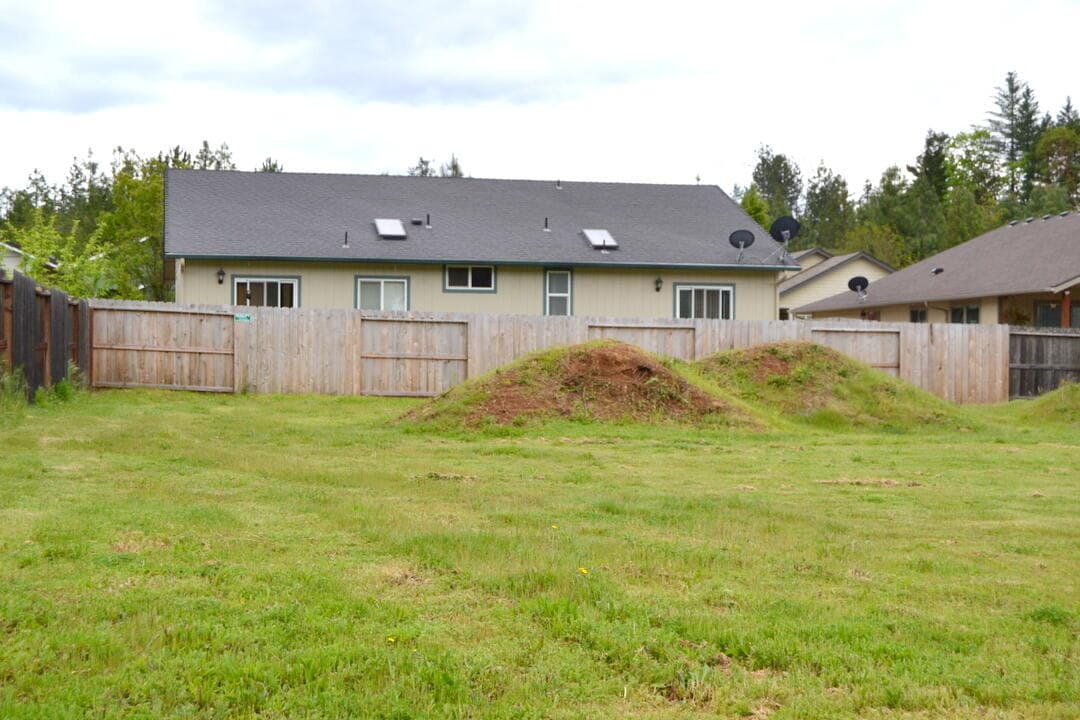 Photo of 221 Red Cedar 2 of 26