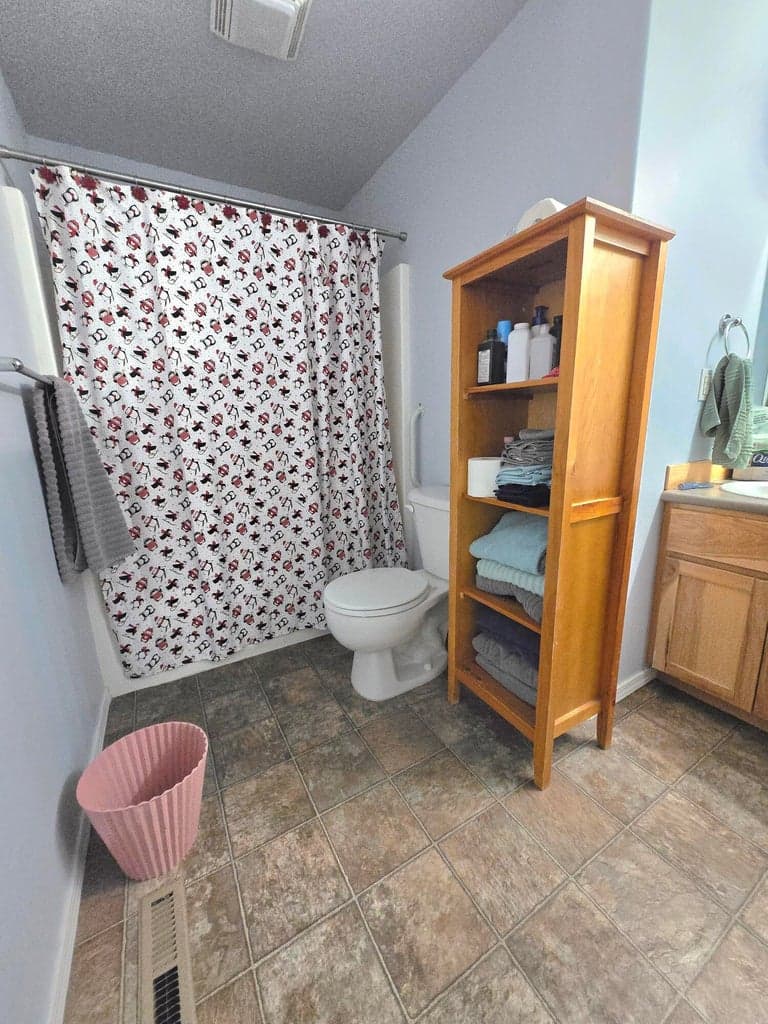Photo of 16498 Cassidy Drive 13 of 20