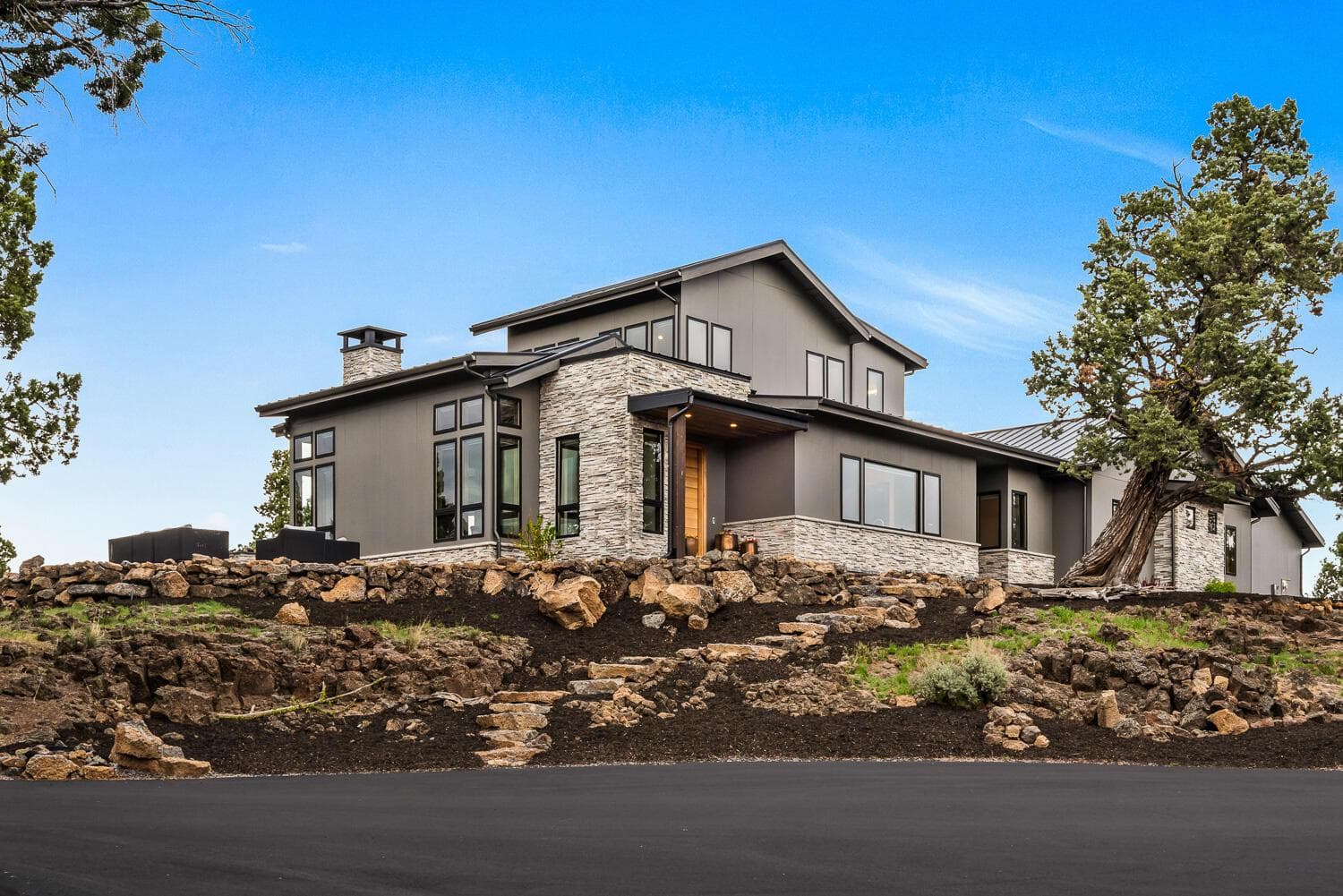 20605 Lowe