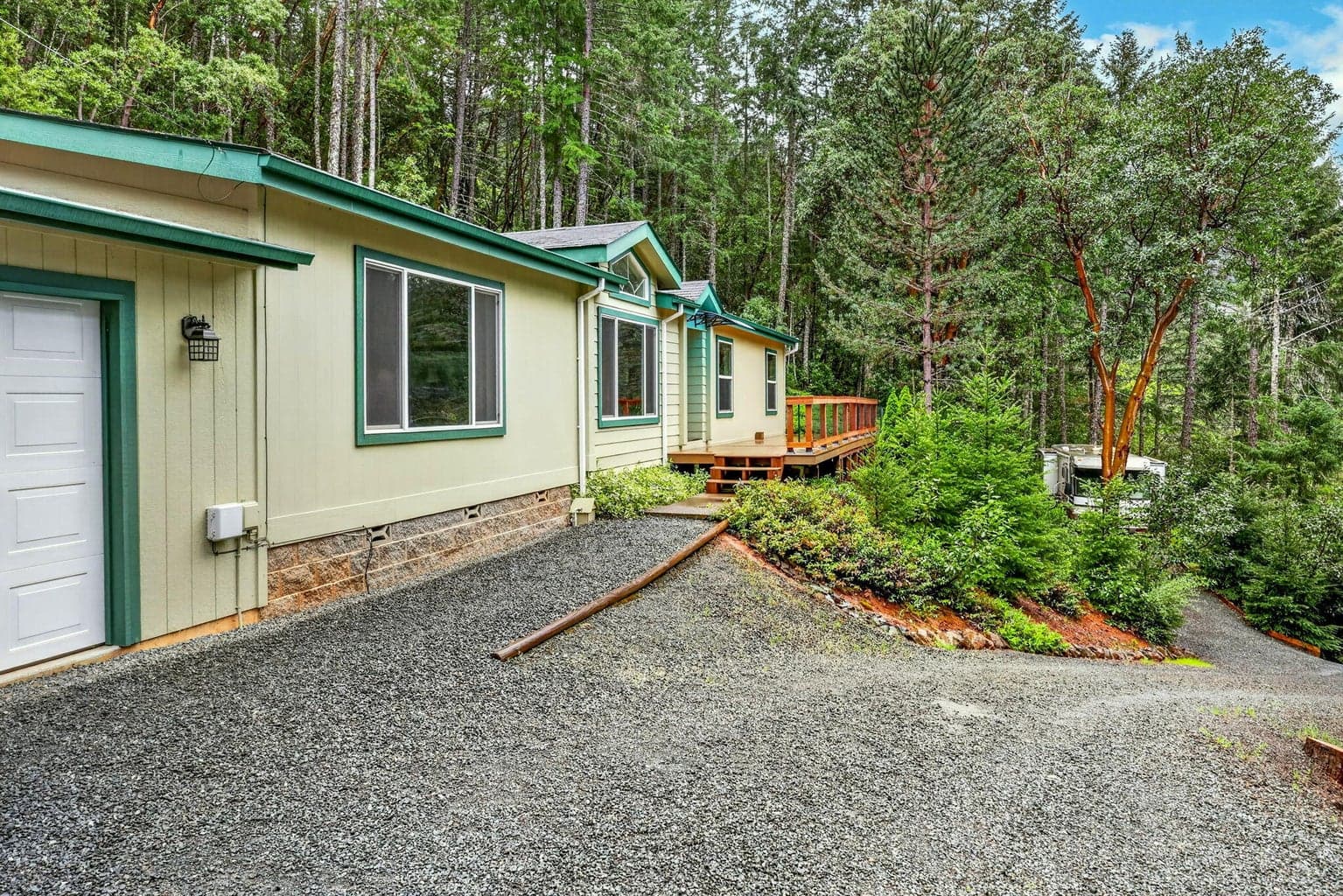 Photo of 5445 Thompson Creek 3 of 57