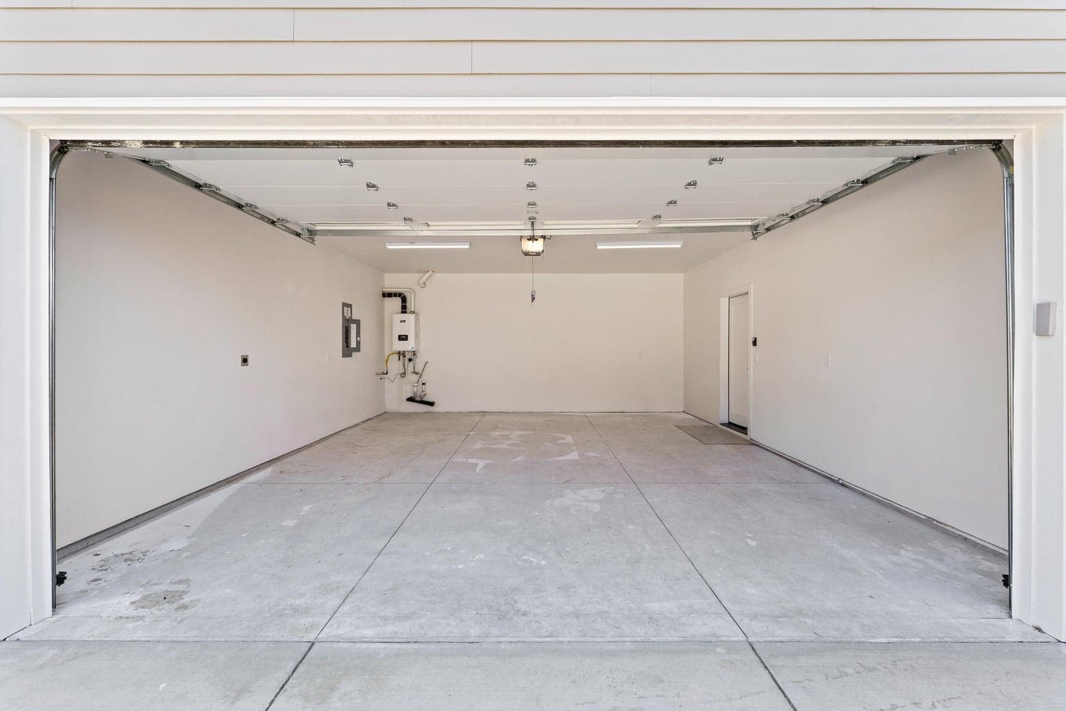 Photo of 21134 NE Beall Drive 34 of 47
